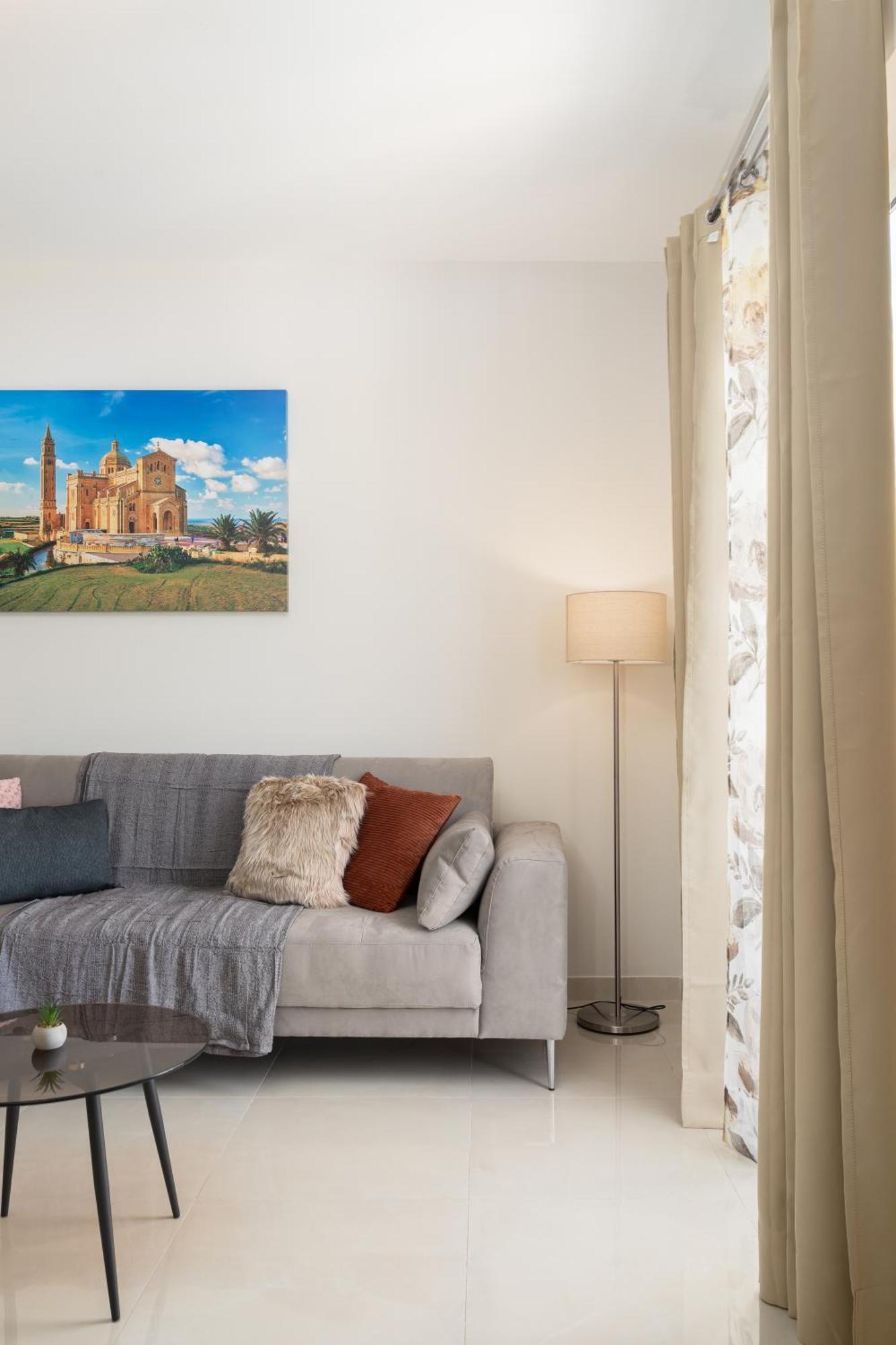 Gzira Edka Suites - Modern Sunlit 2Bd Apartments With Balconies - Close To Sliema Promenade, St Julian'S & St Georges Bay מראה חיצוני תמונה