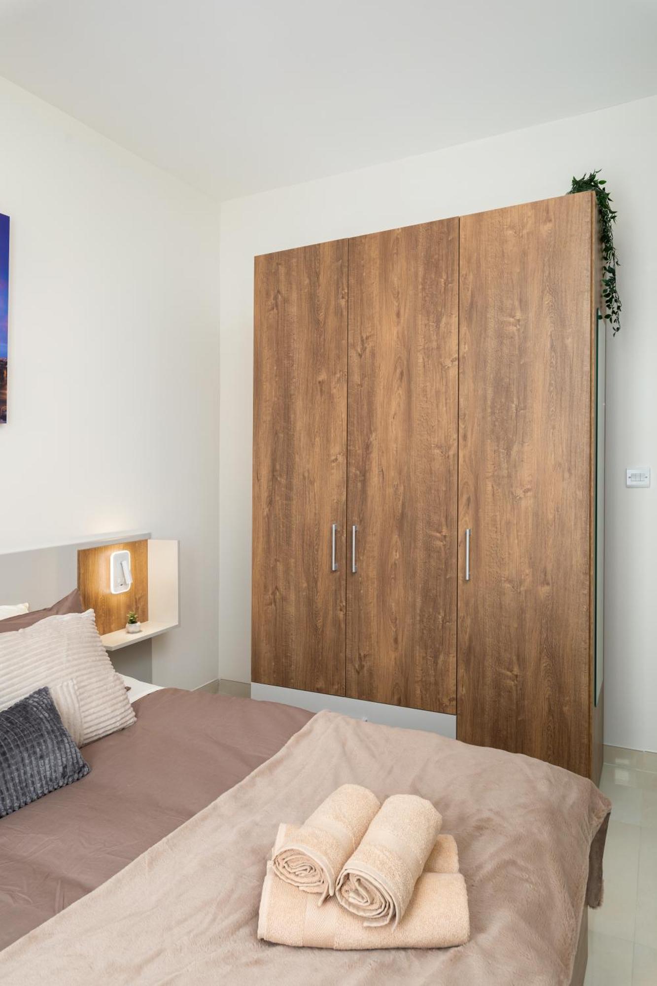 Gzira Edka Suites - Modern Sunlit 2Bd Apartments With Balconies - Close To Sliema Promenade, St Julian'S & St Georges Bay מראה חיצוני תמונה