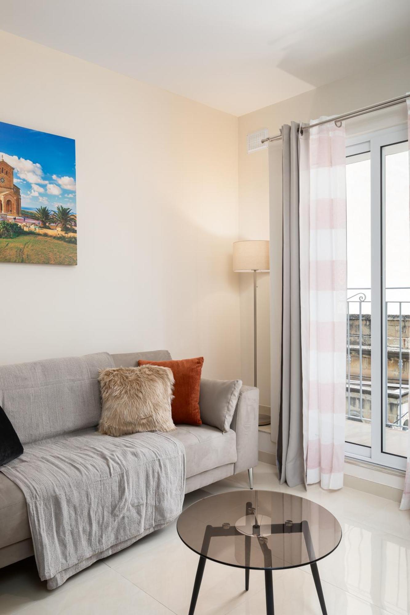 Gzira Edka Suites - Modern Sunlit 2Bd Apartments With Balconies - Close To Sliema Promenade, St Julian'S & St Georges Bay מראה חיצוני תמונה